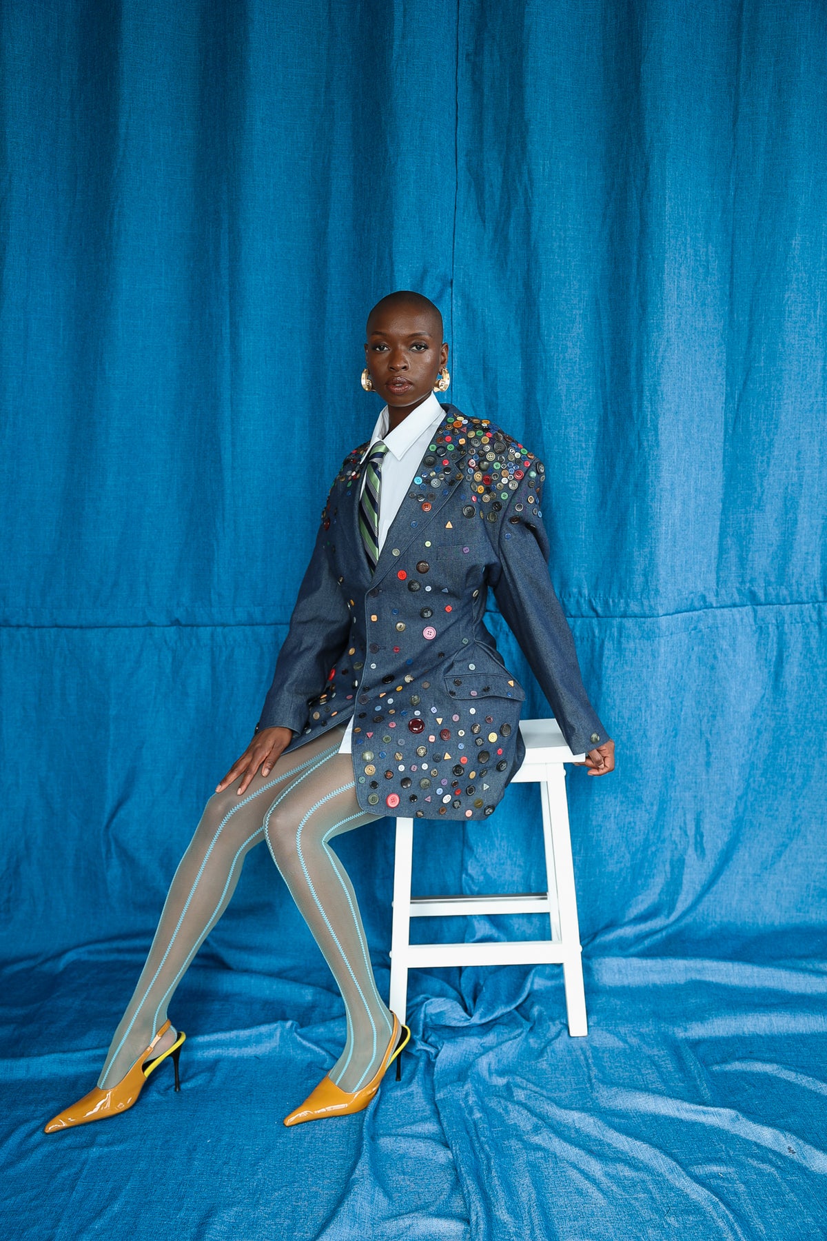 KOVA button over-sized blazer.