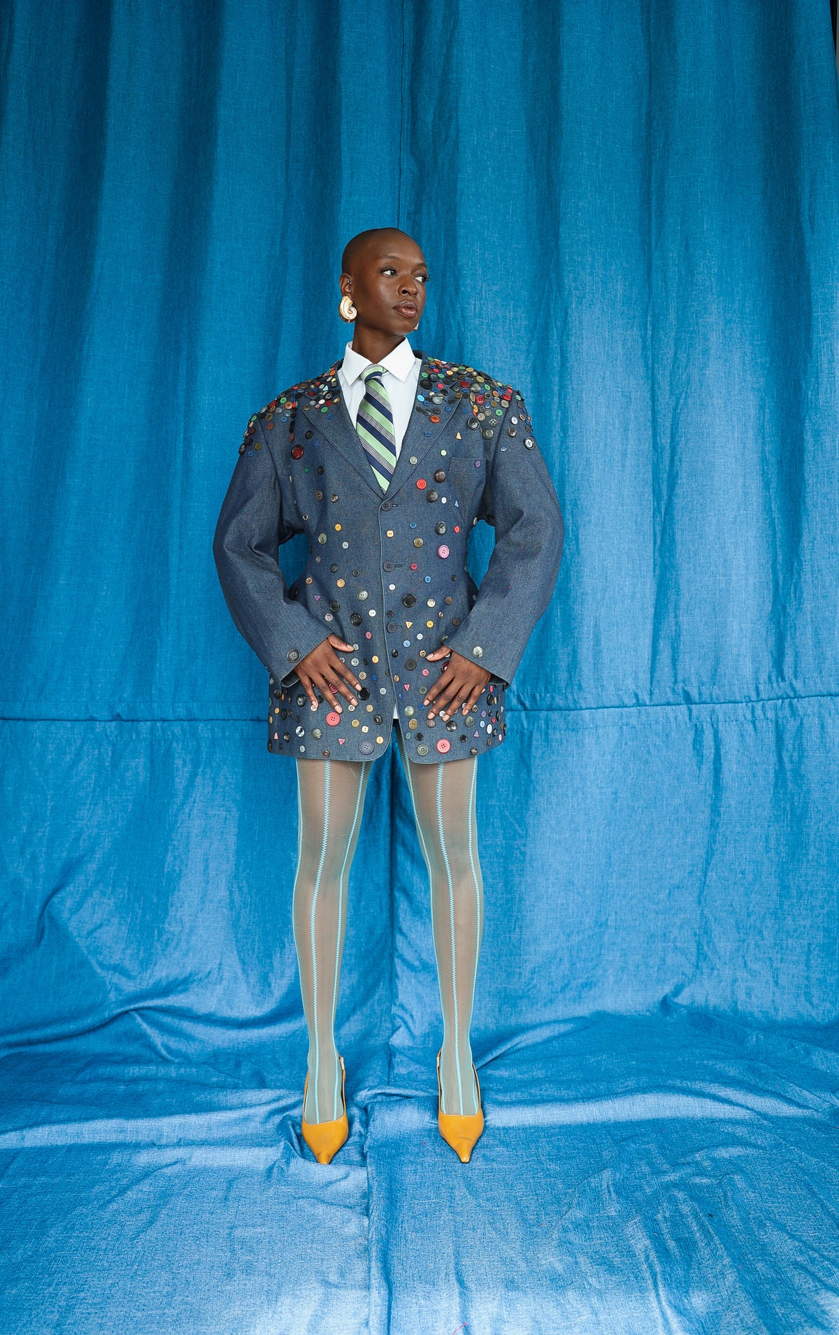 KOVA button over-sized blazer.