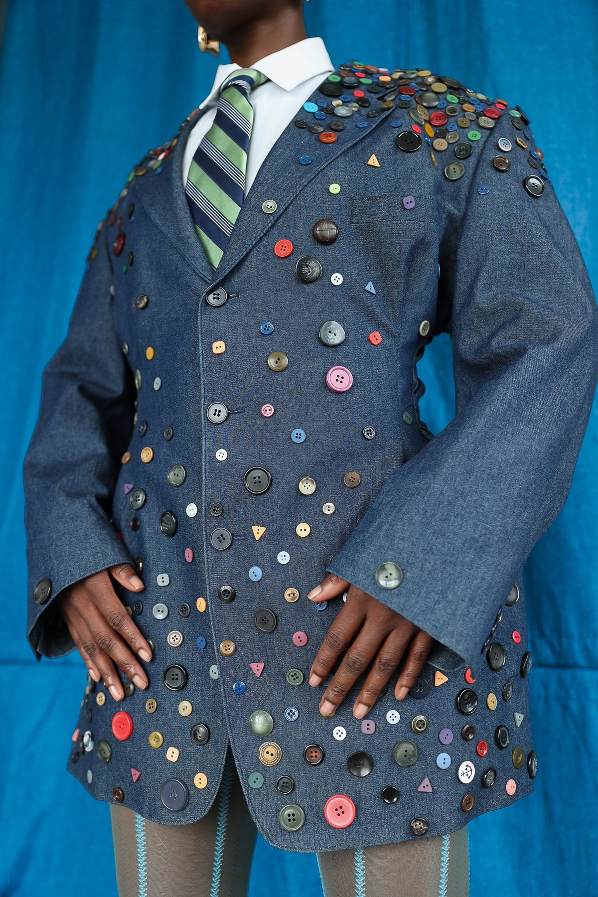 KOVA button over-sized blazer.