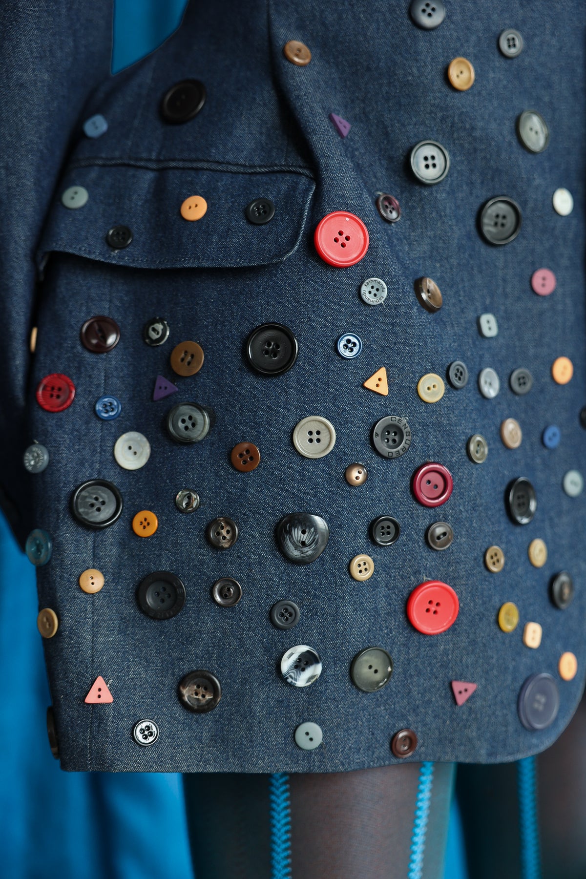 KOVA button over-sized blazer.