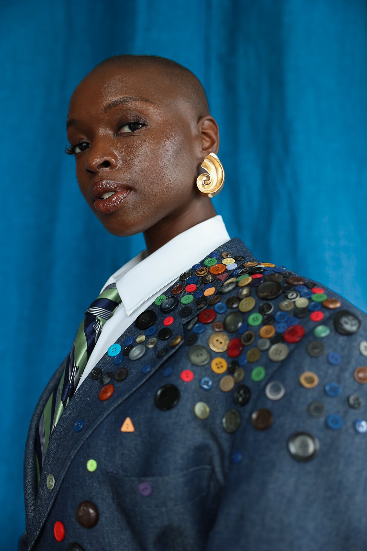 KOVA button over-sized blazer.